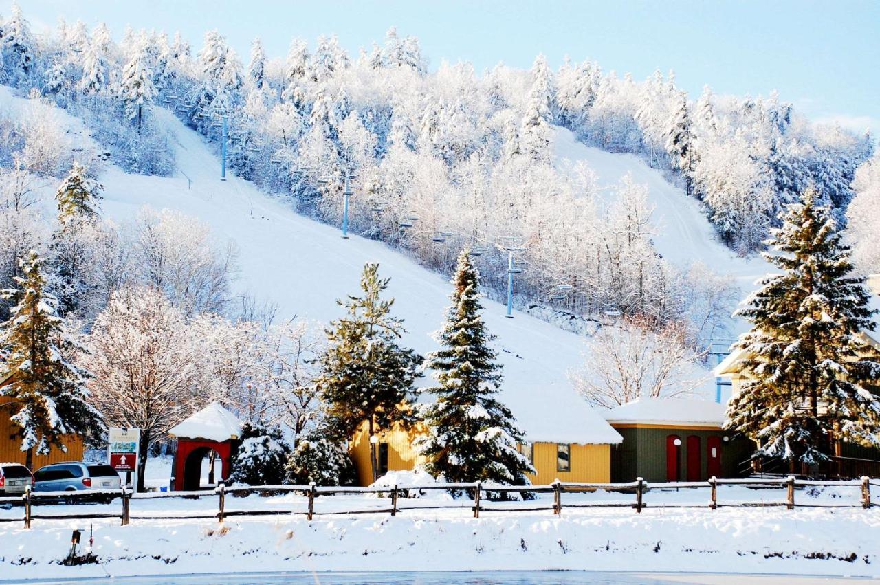 Calabogie Peaks Hotel, Ascend Hotel Member Екстериор снимка